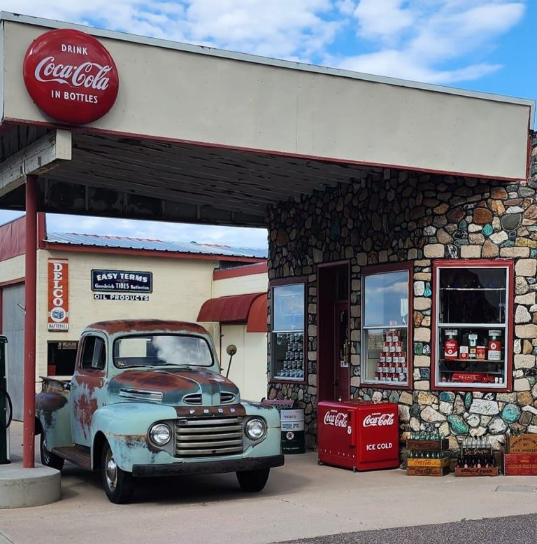 yarnell texaco exterior 768x777